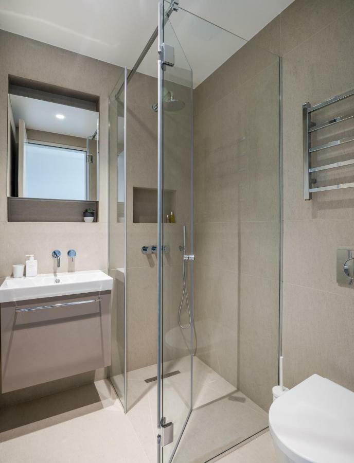 Mirabilis Apartments, Wells Court Londra